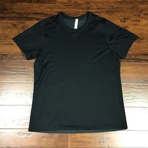 Men’s lululemon shirt